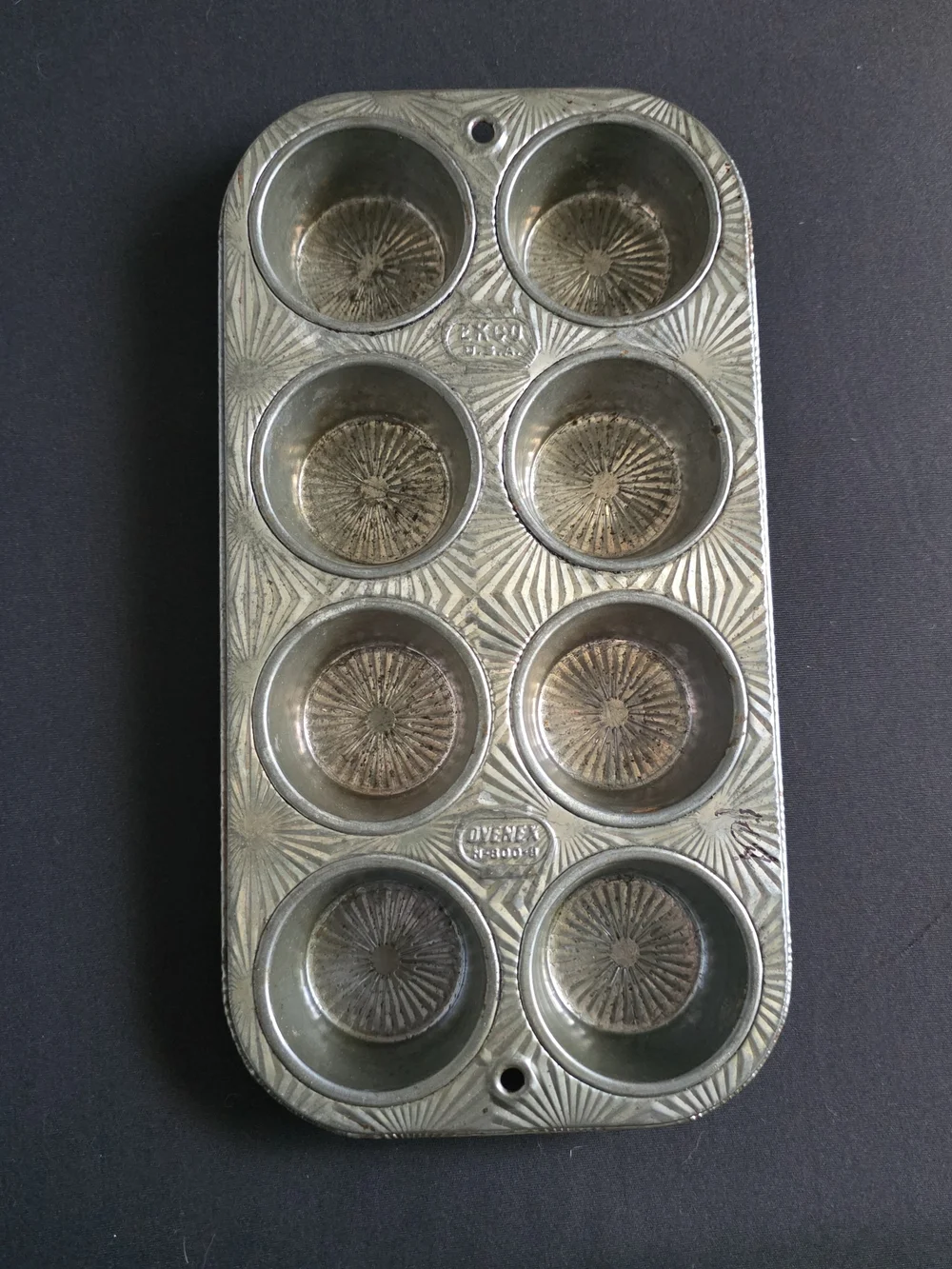 Ekco Metal Mini Muffin Cupcake 8 cup Tart Tin Pan Ovenex N800-8